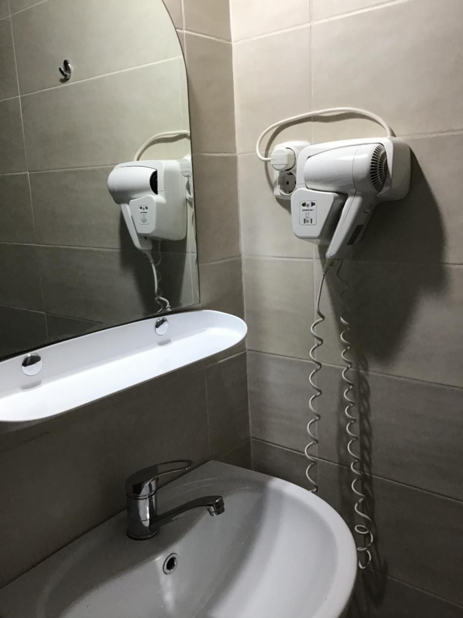Rora Rose Hotel Bukarest Kültér fotó